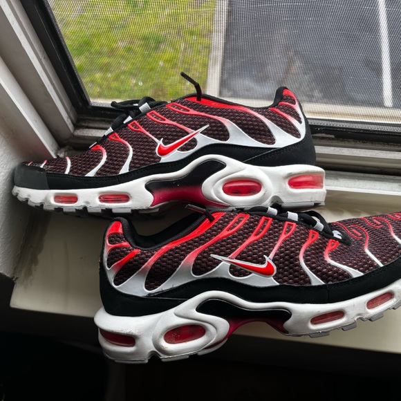 Nike Other - Nike Air Max Plus OG Running Shoes Black Red Hot Lava MEN SIZE 11 US Preloved
